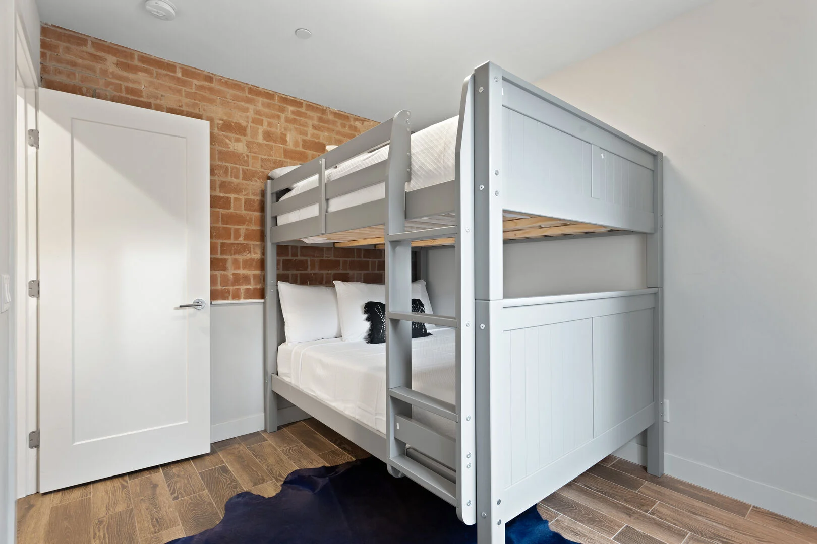 Acacia House - Image 22